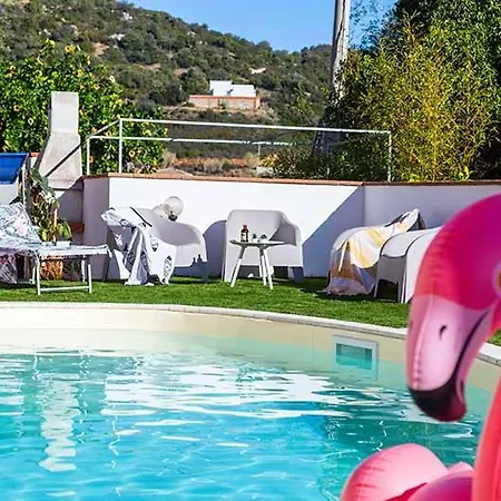 Bynos Pool - Piano Terra Daire